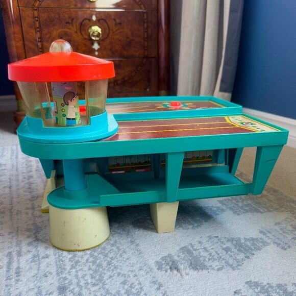 Fisher-Price Play Family Airport 1970s Nostalgia Toy - Picture 8 of 13